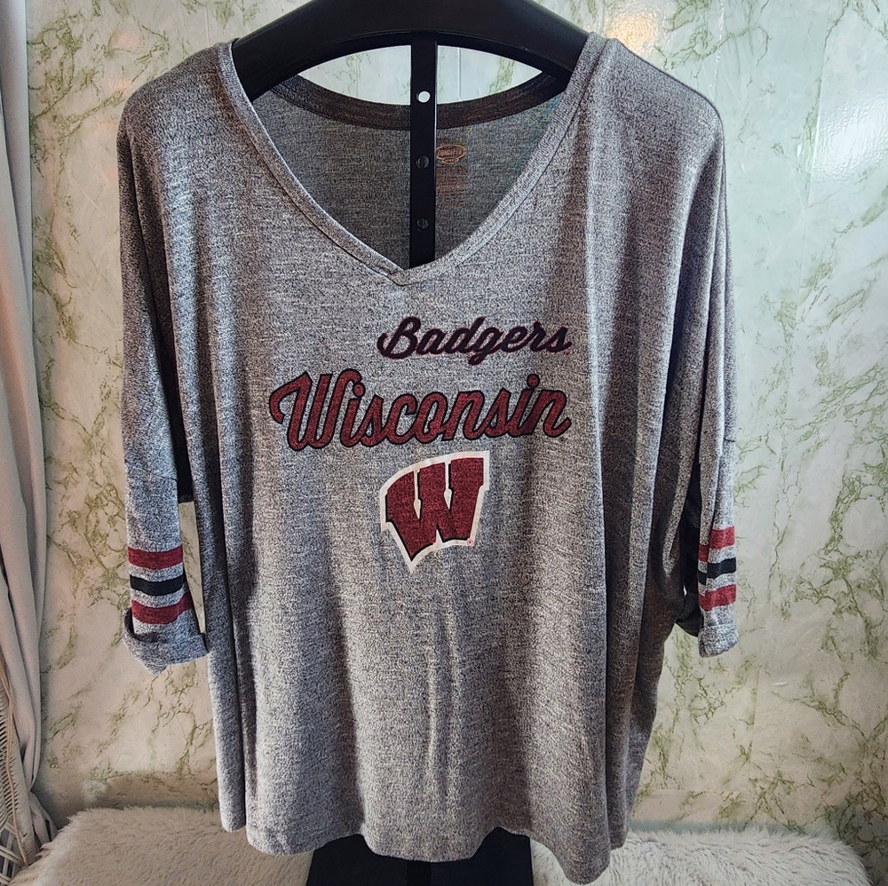 Wisconsin Badgers Vneck Jersey Tee